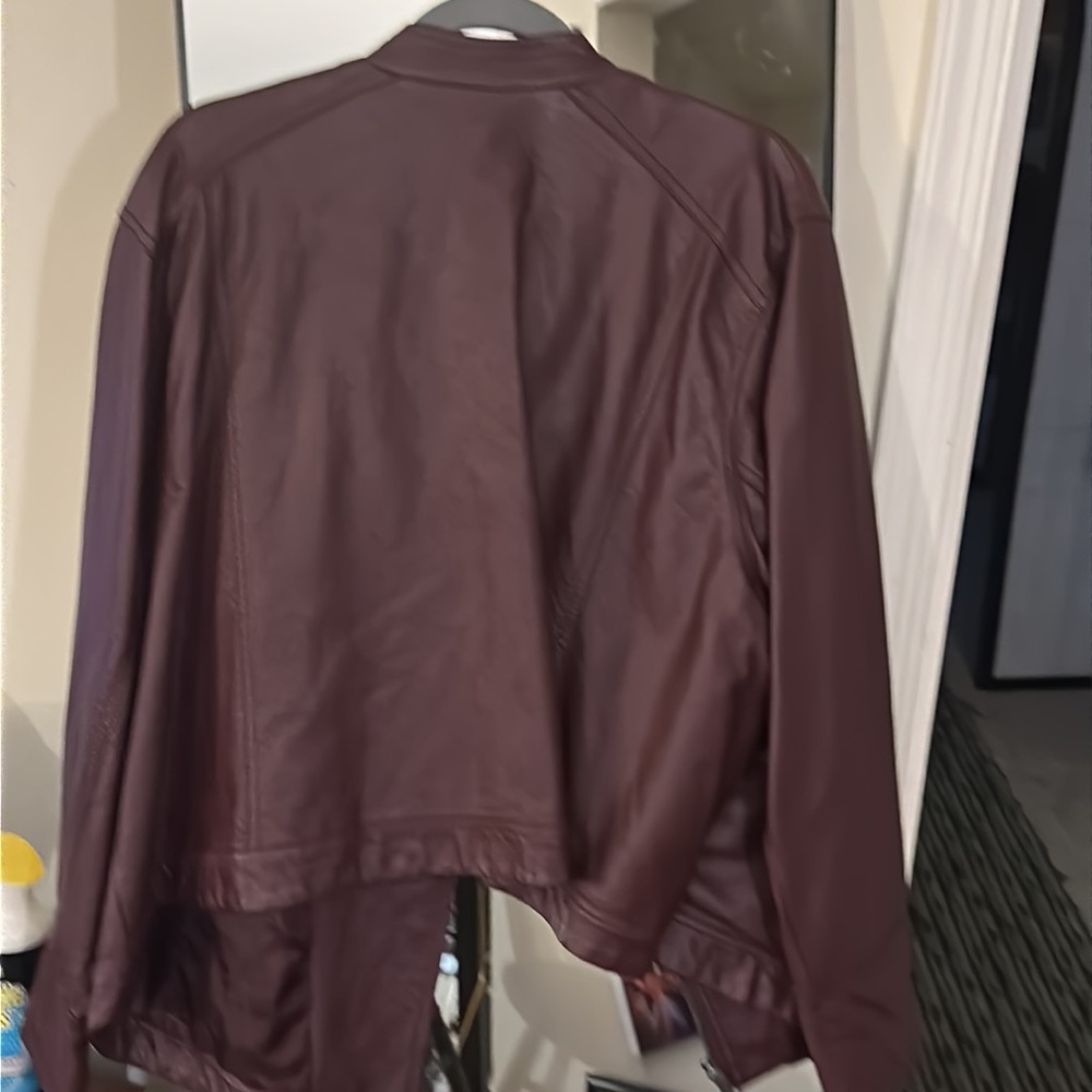 Leather jacket - Picture 6 of 6